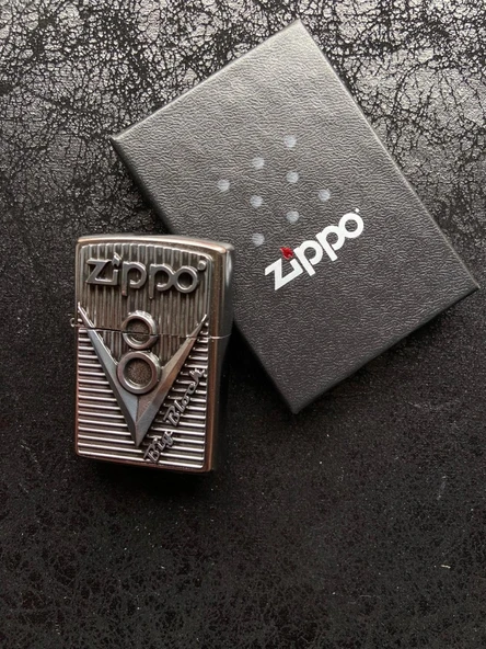 Zippo V8 Dizayn Armor® Kasa Çakmak - 3