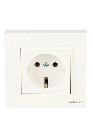 Beyaz Topraklı Priz Çerçeveli ürün görseli 1