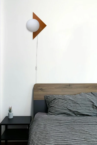 D-light Üçgen Aplik Fişli Kahverengi