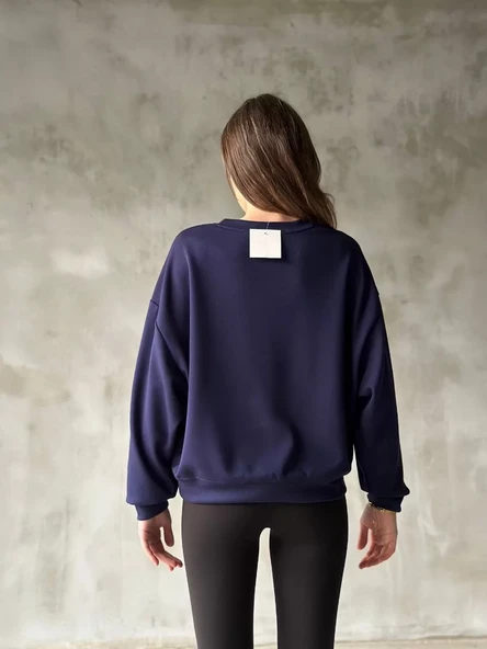 Osy Modal Yumuşak dokulu Kumaş Bisiklet Yaka Oversize Sweatshirt - Lacivert - 2