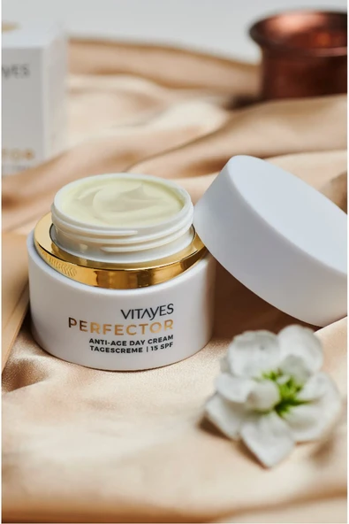 VITAYES Yüz Gündüz Kremi Nemlendirici Güneşten Koruyucu Kırışıklık Karşıtı Anlık Canlandırıcı Etkili 15spf 50ml - 5