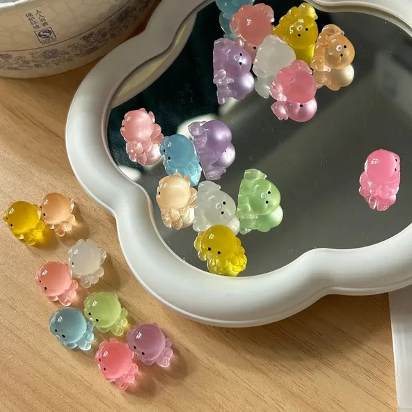 3'lü Karanlıkta Parlayan Mini Ahtapot Figürleri - 6