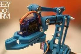 Arduino Dört Eksen Robot  Kolu + 4 Adet Sg90 Mikro Servo Motor