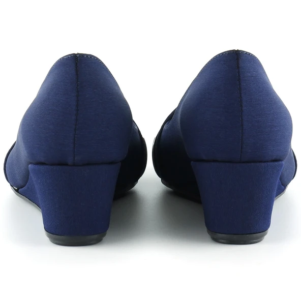 Erkan Saçmacı Colel Lacivert Krep Metal Detaylı Yuvarlak Burun Dolgu Topuklu Günlük Ayakkabı - Resim 4