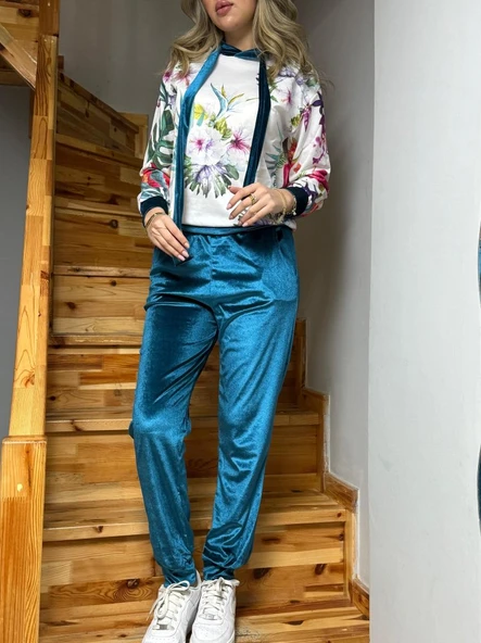 Kadın Kadife Kumaş Uzun Kollu Kapüşon Detay çiçek Baskılı Sweat Ve Pantolon Ikili Takım - 4
