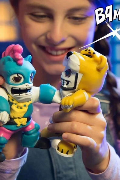 8 Farklı Sesle Sizi Şaşırtacak! Süper Maskeli Strech Xa Man - 4