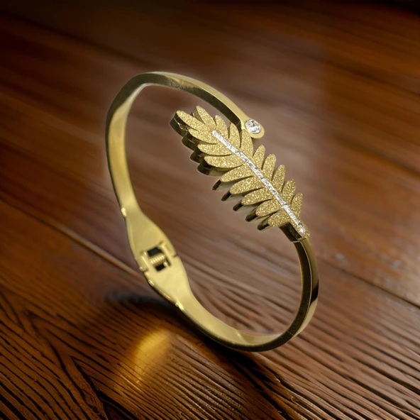 Yaprak Desenli Gold Renk Zirkon Taşlı Şık ve Parlak 316L Çelik Kelepçe Bileklik