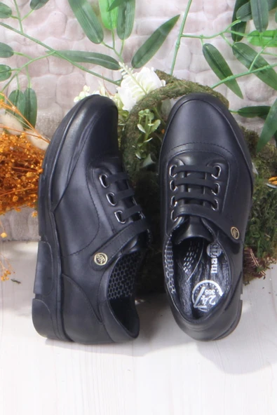 Mehmet Mete 4213 Rahat Esnek Cırtlı Hakiki Deri Kadın Ayakkabı - Resim 5