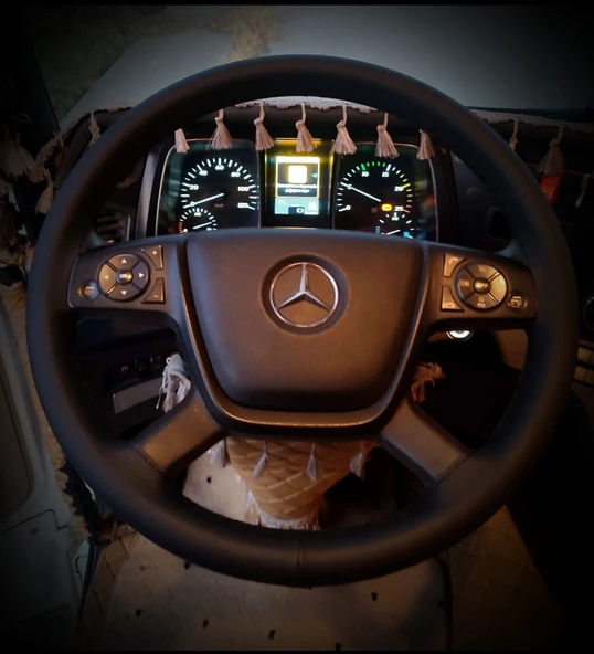 DİKİŞLİ DİREKSİYON KILIFI SİYAH DERİ SİYAH DİKİŞLİ MERCEDES YENİ TIR KAMYON İÇİN - Resim 2