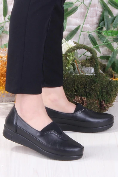 Mehmet Mete 9026 Yumuşak Rahat Hakiki Deri Kadın Ayakkabı