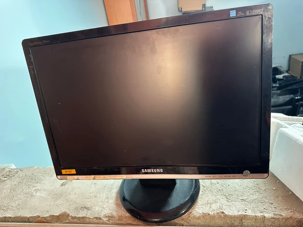 Samsung SyncMaster 226BW 22 inç Geniş Ekran TFT-Monitör DVI (dinamik kontrast 3000: 1, 2 ms tepki süresi)