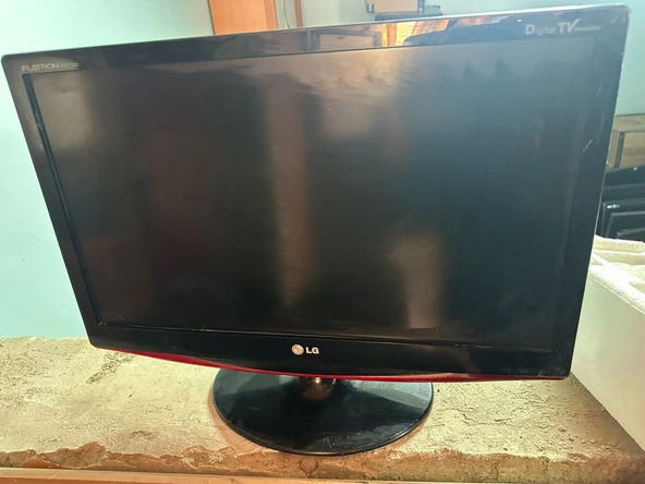 LG 22MT47D-PZ Full HD (FHD) TV 2.EL KULLANILMIŞ ÜRÜN ürün görseli 1