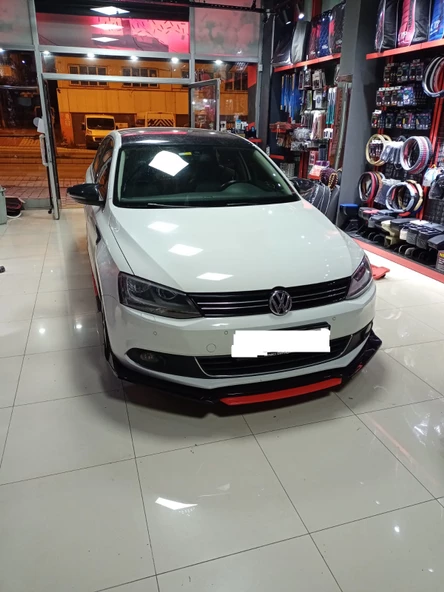Volkswagen jetta Uyumlu Ön Lip kırmızı Renkli 4 Parça - A+ Ürün - Dayanıklı Malzeme - 3