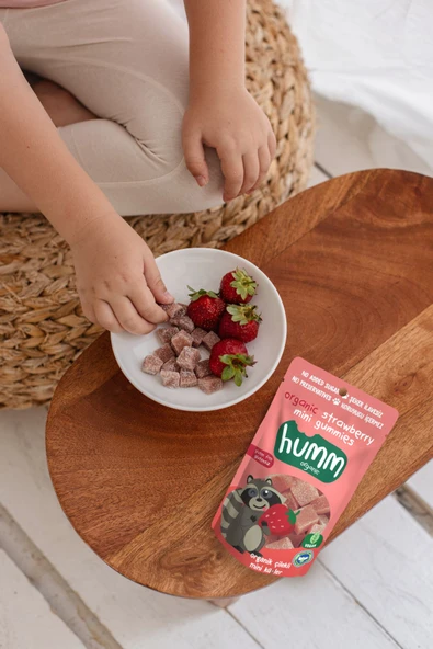 Humm Organic Organik Glutensiz Vegan Çilekli Mini Küpler - 30g - 3