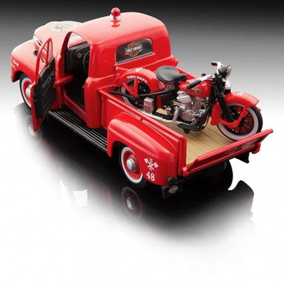 Harley Davidson 1:24 Ford F1 Pickup ve 1936 Knucklehead - 2