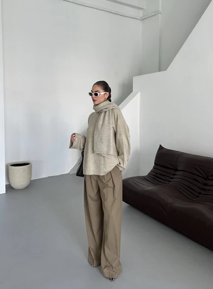 Bej Bisiklet Yaka Atkılı Oversize Kazak - 5