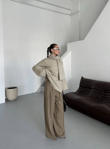 Bej Bisiklet Yaka Atkılı Oversize Kazak - 4