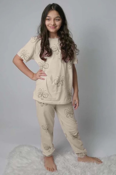Kız Çocuk Kelebek Desenli T-Shirt Krem Pijama Takımı 8-14 Yaş ürün görseli