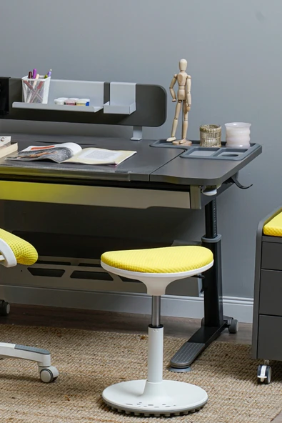 Creo Mobili Yükseklik Ayarlı Ofis Taburesi, Kaymaz Tabanlı Döner Mekanizmalı Bar Taburesi, Sarı