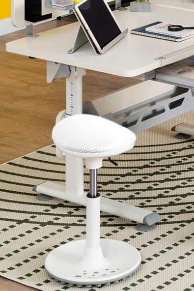 Creo Mobili Yükseklik Ayarlı Ofis Taburesi, Kaymaz Tabanlı Döner Mekanizmalı Bar Taburesi, Beyaz