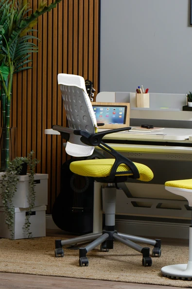 Creo Mobili Yükseklik ve Sırt Ayarlı Vega Çalışma Sandalyesi, Ofis ve Bilgisayar Koltuğu Beyaz/Sarı