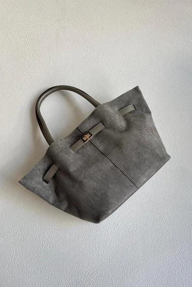 Süet Kemer Detaylı Gri Kadın el ve Omuz Çantası