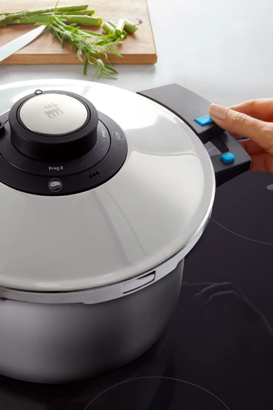 Quick And Safe Indüksiyon Tabanlı Düdüklü Tencere 7 Litre - 8
