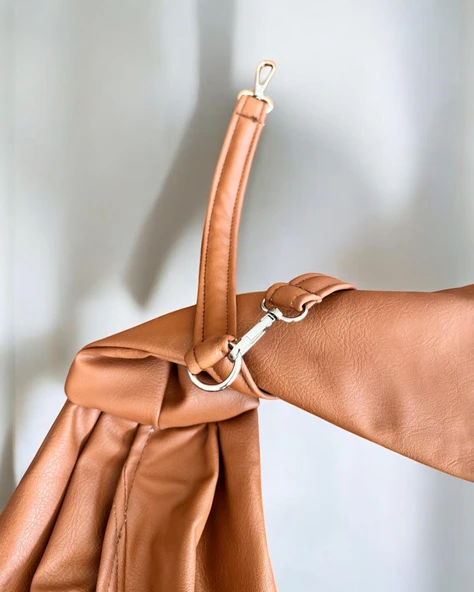 Kedi Taşıma Çantası Kahverengi Suni Deri Su Tutmaz Kumaş - 3