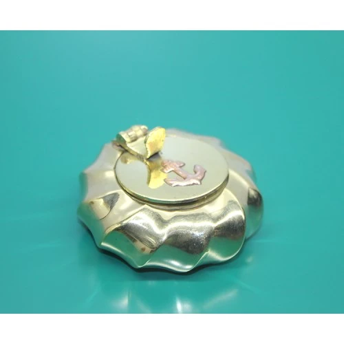 Periboia Pirinç Çapalı Kapaklı Küllük 6 Cm ürün görseli