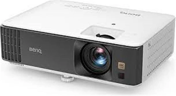 BenQ TK700 3200 ANS 4K UHD 240hz HDR Oyun Eğlence Projektörü 2.5 mt den 100"