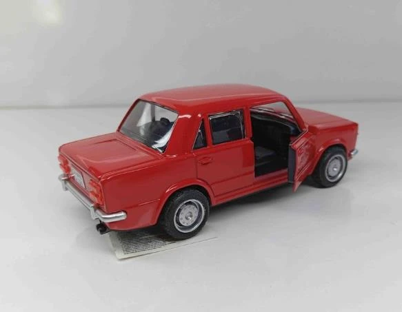 Oyuncak Metal Model Araba 1/36 Çek Bırak Kırmızı Hacı Murat 124 - 3