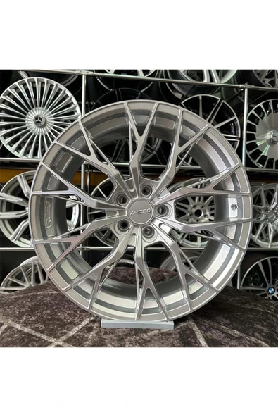 arceo 20" (inç) 5x112 ARCEO ROMA TİGUAN PASSAT T10X TOGG UYUMLU Gümüş Elmas