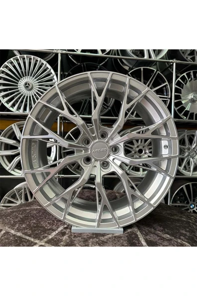 arceo 18" (inç) 5X108 ARCEO ROMA SİLVER DİAMOND FORD VOLVO UYUMLU JANT TAKIM