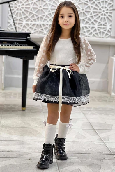 Kız Çocuk Kolları Puantiye ve Şeffaf Tül Detaylı Beyaz Kazak Üzeri Güpür Tüllü Saten Etekli Takım - 2