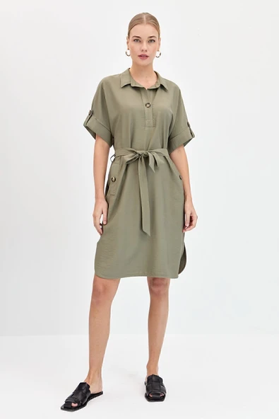 Desen Minimalist Kemer Detaylı Kısa Kol Midi Günlük Elbise - Resim 3