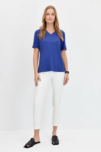 Desen Minimalist V Yaka Kısa Kol Kadın T-Shirt - Günlük & Şık - 11