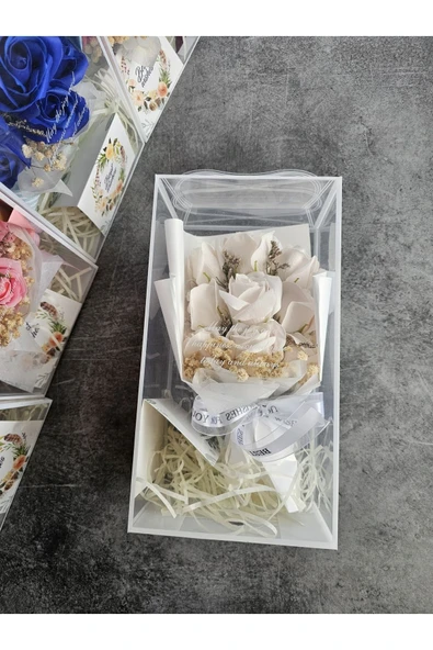 Beyaz Gül 9 Kafalı Cipso Aranjmanli Sevgililer Günü Buketi KutuluGul Hediye Buketi Yildonumu