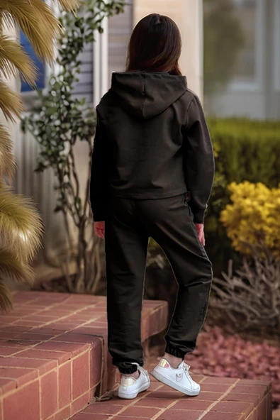 Kız Çocuk Kolsuz Bluz West Coast Baskı Kapüşonlu Crop Kaşkorse 3'lü Siyah Eşofman Takım - Resim 3