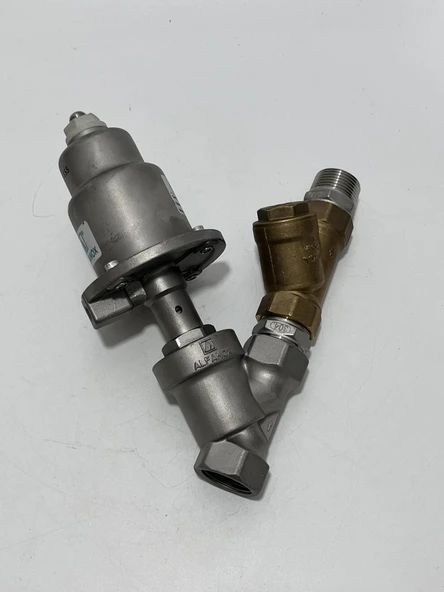 Alfanox Y Tip Pnömatik Valf DN25 2.El - Resim 2