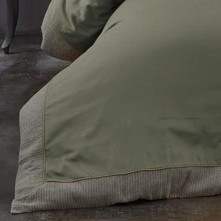 NAZİK SATEN NEVRESİM TAKIMI ÇİFT KİŞİLİK AMANDA YEŞİL ürün görseli