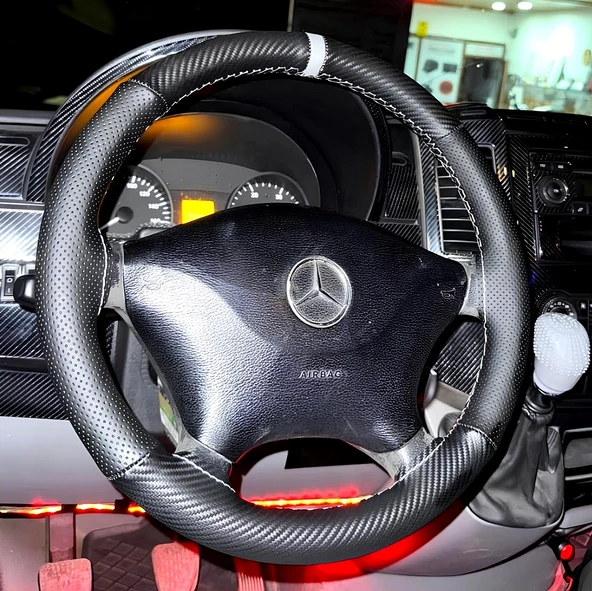 DİKİŞLİ DİREKSİYON KILIFI KARBON NOKTA DERİ GRİ YÜZÜK GRİ DİKİŞLİ MERCEDES SPRİNTER İÇİN 2014 ÖNCESİ ürün görseli