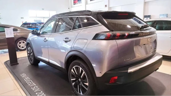 AUTOGP Peugeot 2008 cam çerçevesi kenar çıtası krom tamtur 2020+ 12 parça - 3