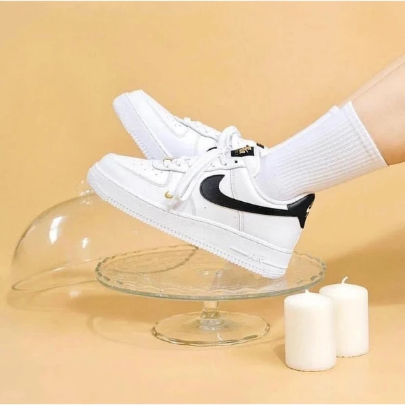 Nike Airforce 1 07 Essentials Gold - 2