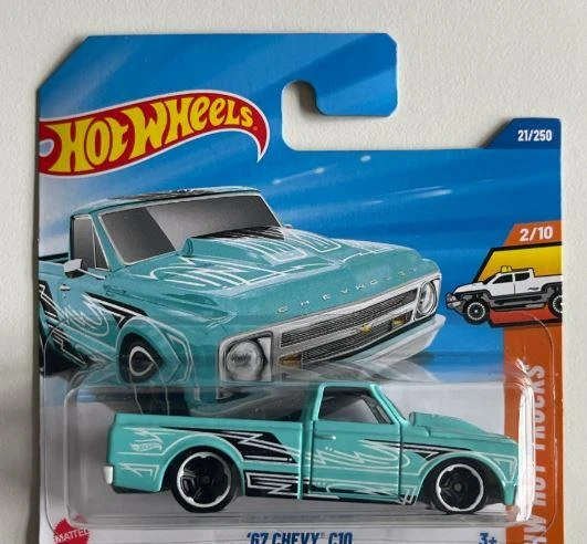 Hot Wheels  67 Chevy C10 2/10 21/250 Model Araba - 1