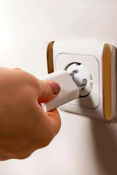 ÖzSima 6x Çocuk - Bebek Priz Emniyeti Güvenliği Korumalı Priz Kapağı ( 6 Adet ) - 2