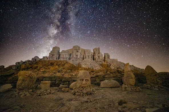 Adıyaman Nemrut Dağı Milli Parkı Manzaralı Duvar Kağıdı - Resim 7