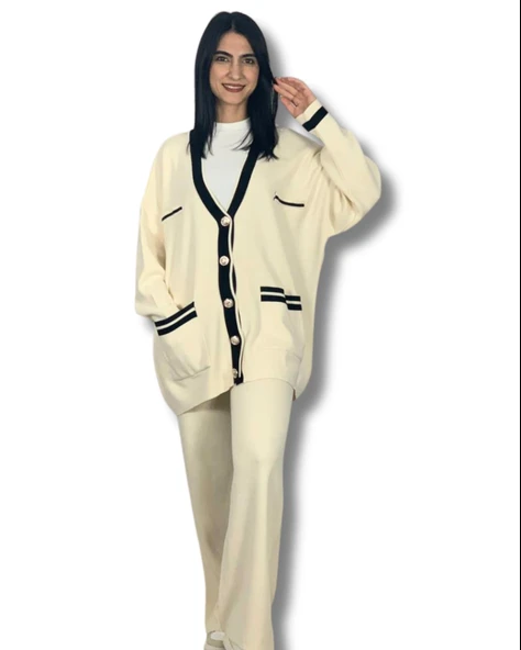 Kadın Şerit Detaylı Gold Düğmeli Oversize Hırka Pantolon Takım (Krem)