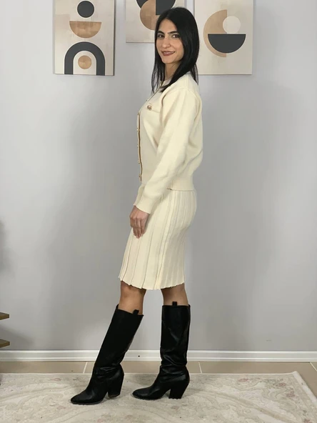Kadın Gold Düğmeli Triko Pileli Etek Hırka Takım (Krem) - 4