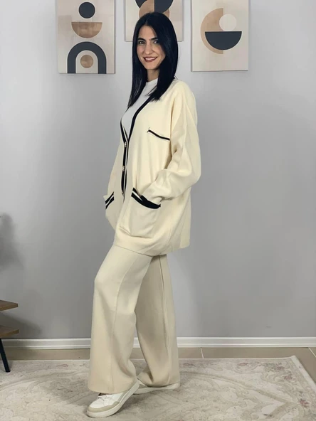 Kadın Şerit Detaylı Gold Düğmeli Oversize Hırka Pantolon Takım (Krem) - 5