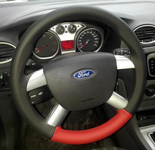 DİKİŞLİ DİREKSİYON KILIFI SİYAH DERİ KIRMIZI DERİ KIRMIZI DİKİŞLİ FORD FOCUS İÇİN ürün görseli